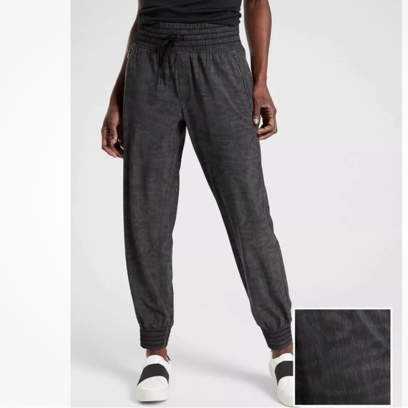 Athleta Camden Printed Performance Pockets Jogger Women’s Sz 10P - Picture 2 of 8